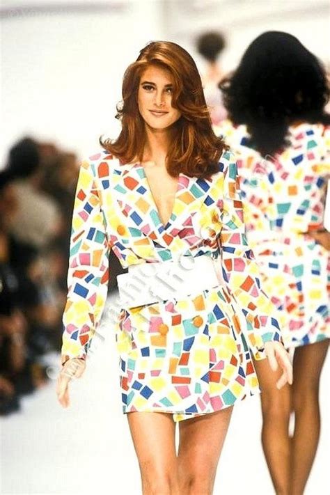 Springsummer 1992 Angie Everhart 90s Fashion 1990s Runway Spring