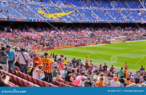 People At The Camp Nou Stadium Editorial Photo Image Of Pitch Event