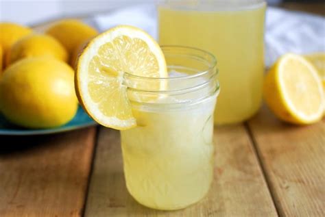 Homemade Lemonade Recipe Sweetened With Honey