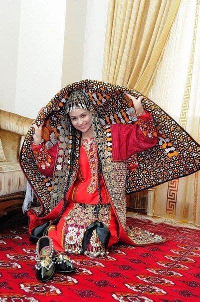 Türkmen Gelini Kadın Kıyafet Gelinler