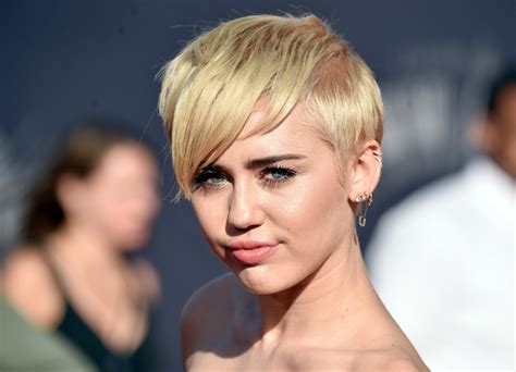 Miley Cyrus 4k Ultra Fond Décran Hd Arrière Plan 4225x3051