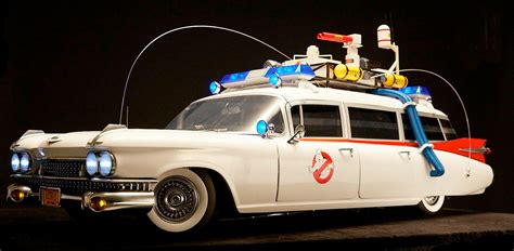 Encontrá auto ghostbusters en mercadolibre.com.ar! Cool Stuff: Blitzway's Sixth Scale Ghostbusters Ecto-1 Is ...