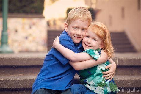 Brother And Sister Hugging Picture Click Community Blog Helping You Take Better Pictures One