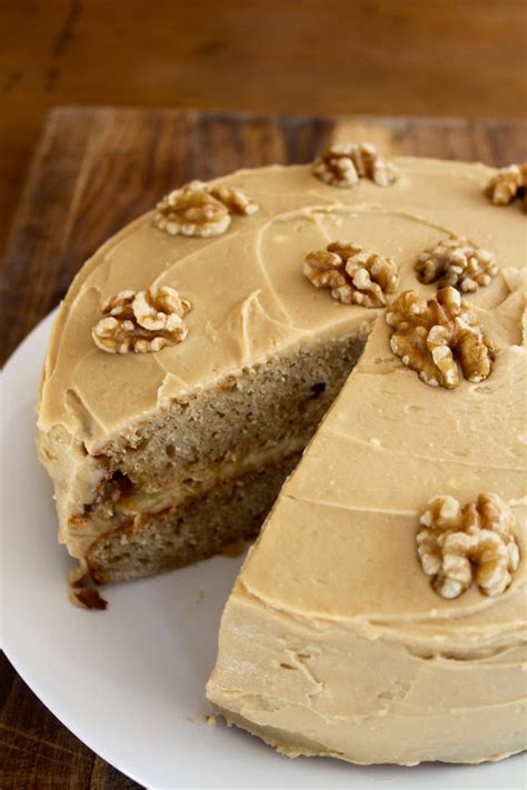 FUN RECIPE WORLD Banana Layer Cake With Maple Icing