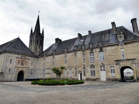 Photo à Valognes 50700 Lhôpital Ancienne Abbaye Bénédictine