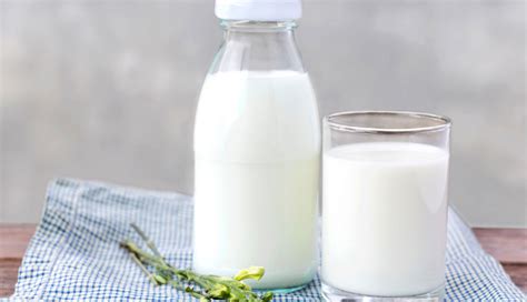 Health Benefits Of Drinking Skimmed Milk