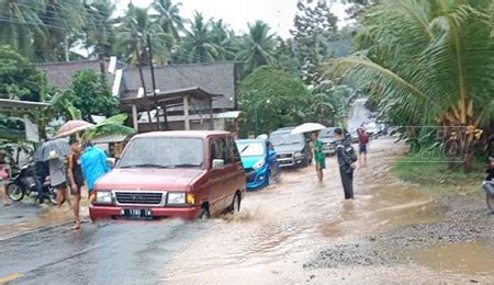 Kabupaten Malang Diterjang Banjir Dan Tanah Longsor Harian Bhirawa Online
