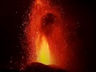 帕爾馬島火山爆發！逾5000人緊急撤離 觀光部長竟大讚：精彩的表演 | 太報 | LINE TODAY