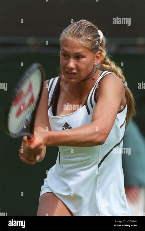 Anna Kournikova Wimbledon 1999 22 June 1999 Stock Photo Alamy