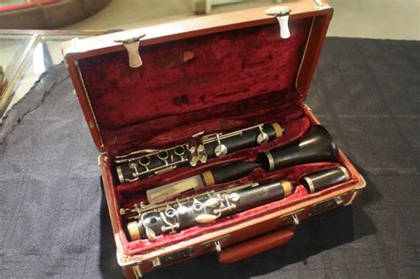 Lot Vintage Clarinet In Case