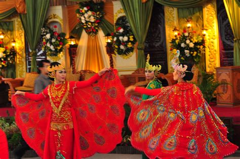 Nama Nama Tarian Tradisional Indonesia Dan Asal Daerahnya