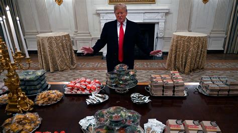 Trump Serves Burgers Fries And Pizza To College Football Champions Clemson Fox News
