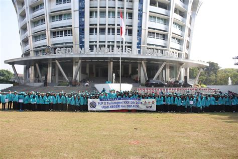 Selamat Ums Jadi Perguruan Tinggi Swasta Terbaik Di Indonesia 2020