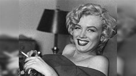 Una Cinta Muestra A Marilyn Monroe Fumando Marihuana Rt