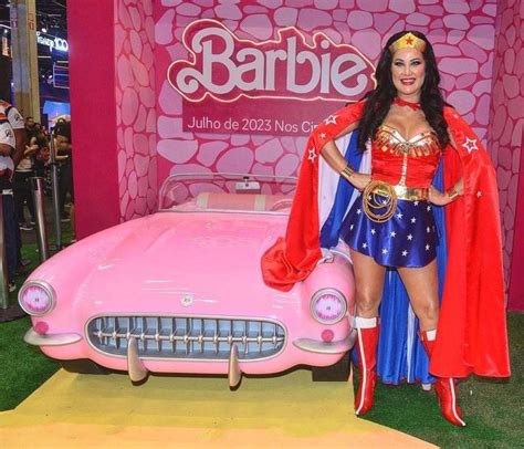 Mulher Maravilha Helen Ganzarolli No Universo Barbie Do Ccxp Sb Horas