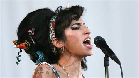 Producer Amy Winehouse Wist Niks Af Van Haar Verslavingen Rtl Nieuws