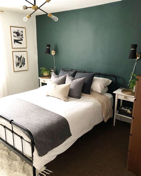 Dark Green Bedroom Accent Wall In March 2021