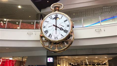 Melbourne Central Shopping Centre Clock Playing Waltzing Matilda