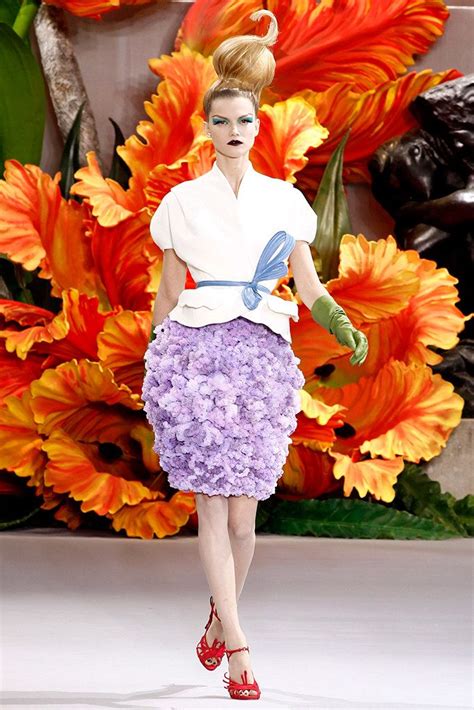 Christian Dior Fall 2010 Couture Fashion Show Christian Dior Couture