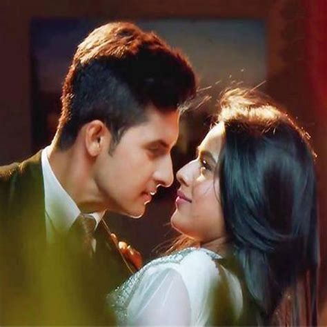 Jamai raja is a tale of siddharth khurana (sid), an hotelier, who falls in love with roshni, a social worker. Siddharth and Roshni's honeymoon Slide 3, ifairer.com