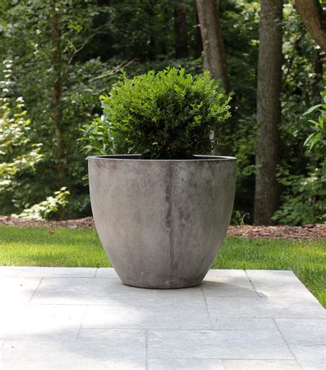The Best Concrete Planters For Your Outdoor Space Plank And Pillow