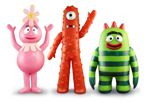 large articulated plastic yo gabba gabba character figures standing 7 5 to 10 tall