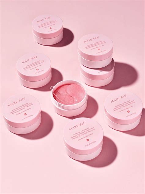 Can be applied before bed time and left on over night! Hydrogel Eye Patches | Mary Kay