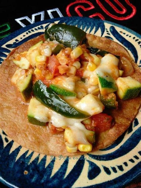 Calabacitas Con Queso Y Elote~zucchini With Cheese And Corn Recipe Mexican Food Recipes