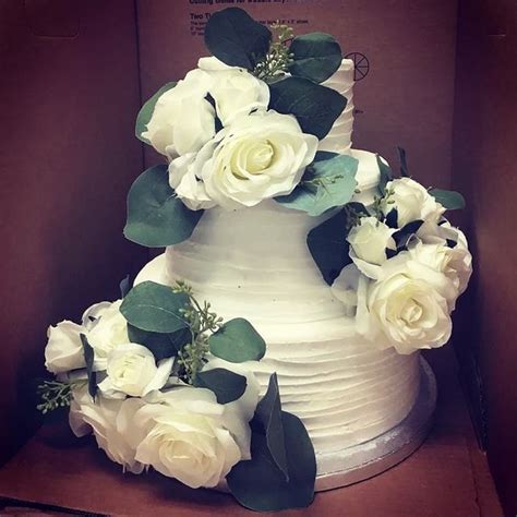 this sam s club hack will get you a beautiful wedding cake for cheap hunker