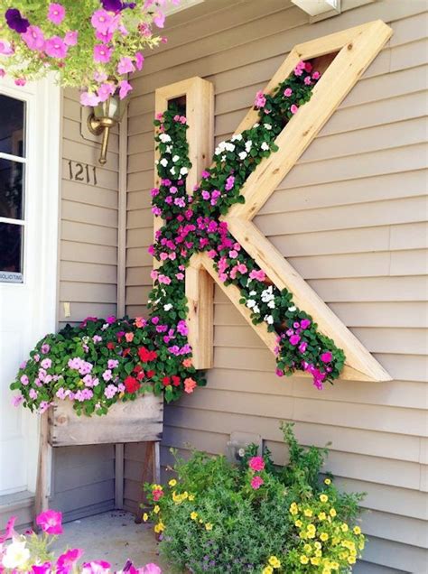 Growing Up 10 Inventive Diy Vertical Gardens Lawngarden Bob Vilas