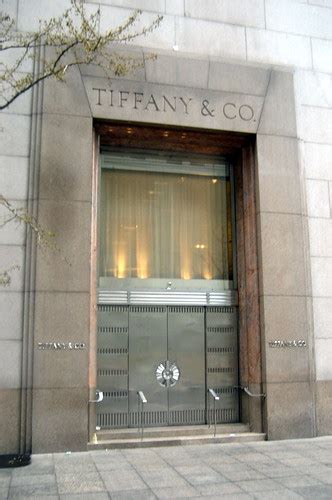 Nyc Tiffany And Co Tiffany And Co Is An American Jewelry An Flickr