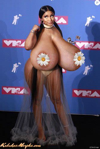 Nicki Minaj Exposing Her Huge Boobs Topless Kabuka
