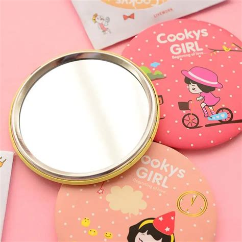 Women Girls Beauty Cosmetic Mirrors Portable Pocket Makeup Mirror Round Cute Cartoon Cosmetic