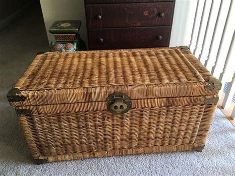 Large Wicker Storage Blanket Foot Bed Chest 32 X