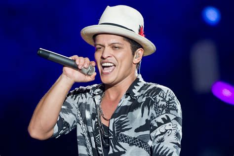 Bruno Mars Races To Pals Birthday After Starry Msg Show Page Six