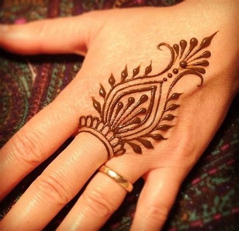 60 Simple Henna Tattoo Designs To Try At Least Once Henné Tatouages