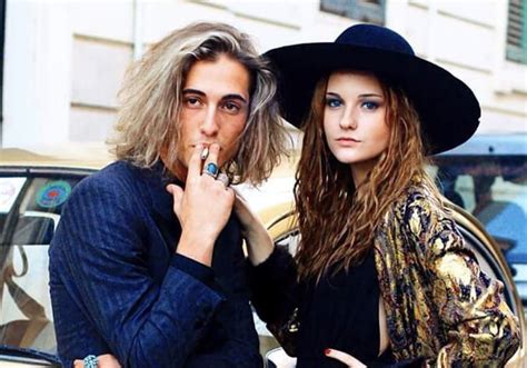 The band rose to fame after ending up second in the eleventh season of the italian talent show x factor in. Chi è il cantante dei Maneskin? Damiano David, i segreti ...