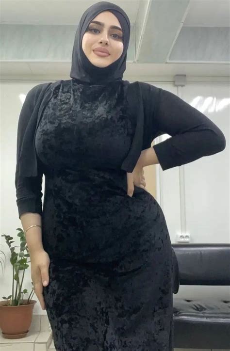 ساره ثروت On Twitter In 2022 Beautiful Iranian Women Beautiful Arab Women Curvy Girl Fashion