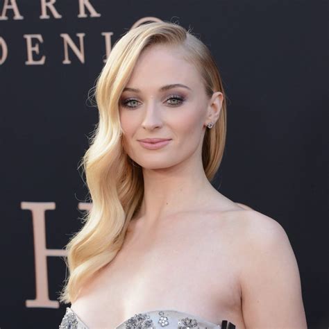 Sophie Turner Hot Pics Will Make You Fan Of Her