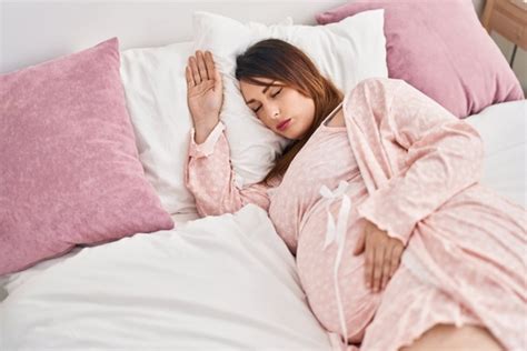 Jak Spać W Ciąży Bezpieczne Pozycje I Porady Dzidziuspl