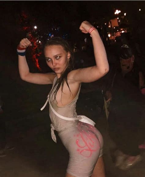 Lily Rose Depp Nude Sexy And Private Leaked Photos Videos