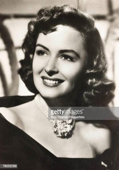 American Actress And Screen Star Donna Reed Posed Circa 1942 Photo D