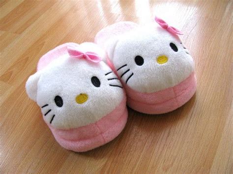 Pin By Jane Yvonne On ♥ Hello Kitty ♥ Hello Kitty Shoes Hello Kitty