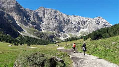 Trekking Tour Tra I Rifugi Delle Dolomiti Di Brenta Freedome