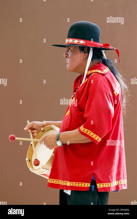 Usa North Carolina Cherokee Choctaw Indian Drummer On Stage During