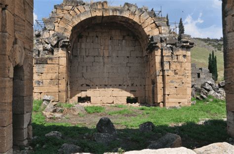 Hierapolis Di Turki Benarkah Lebih Megah Daripada Colloseum Romawi