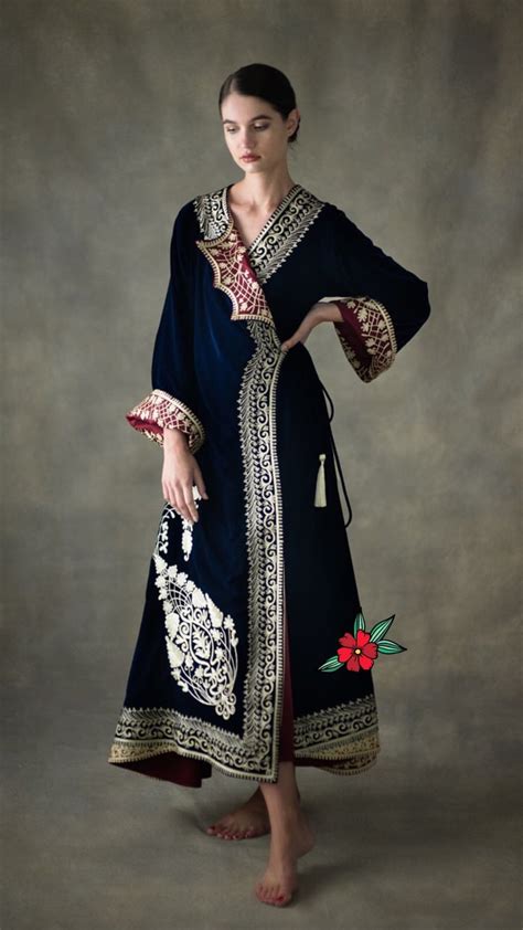 Discover The Rich History Of Moroccan Embroidered Caftans A Traditional