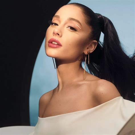 Pop Crave On Twitter Ariana Grande Reveals That Filming For Wicked Is “halfway” Done