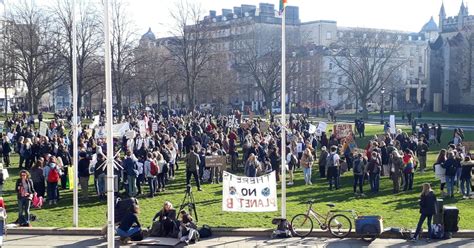 Последние твиты от bristol news #goodtrouble #fbpe (@realbristolnews). Bristol Youth Strike for Climate plan Black Friday 'Earth ...