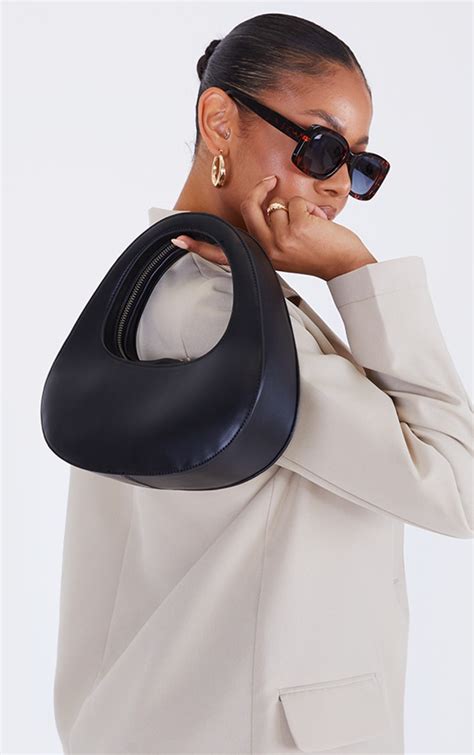 Black Padded Oval Grab Bag Accessories Prettylittlething